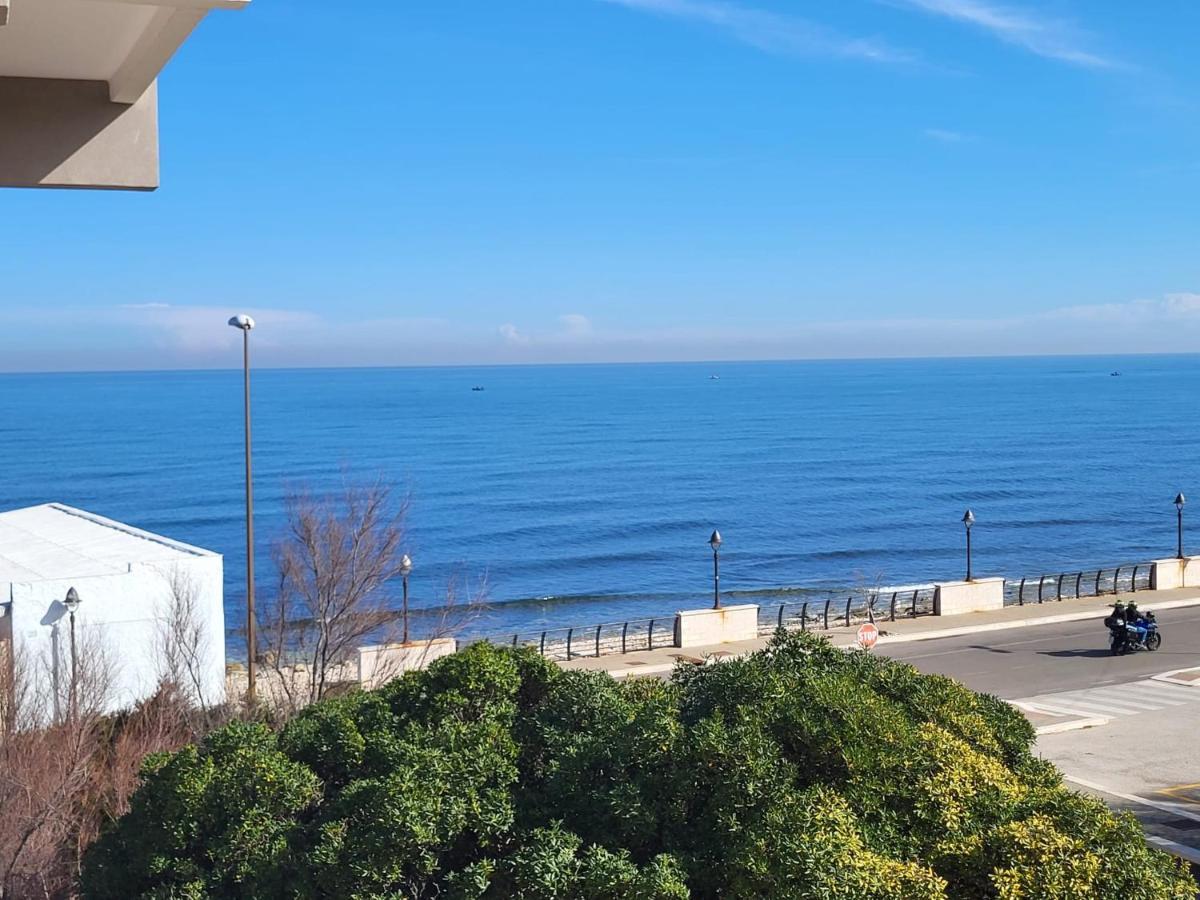 Hotel Casa Al Mare Bari Esterno foto
